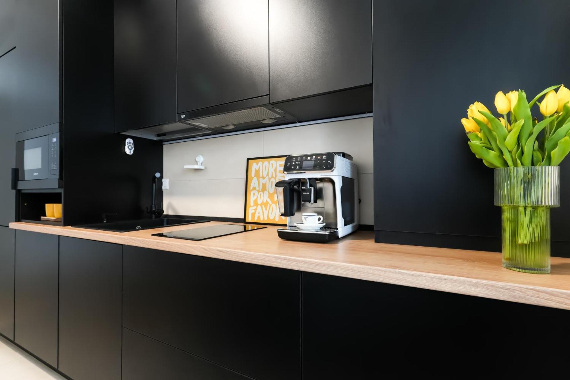 Ana - Cozy & Quiet Apt With Balcony & Garden View Bukarest Exteriör bild