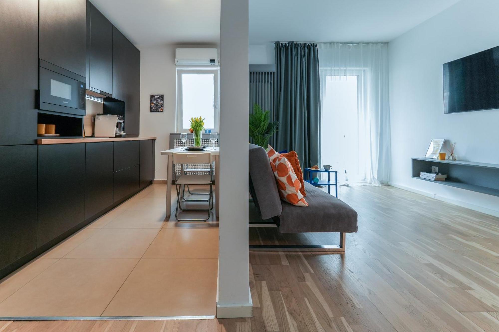 Ana - Cozy & Quiet Apt With Balcony & Garden View Bukarest Exteriör bild