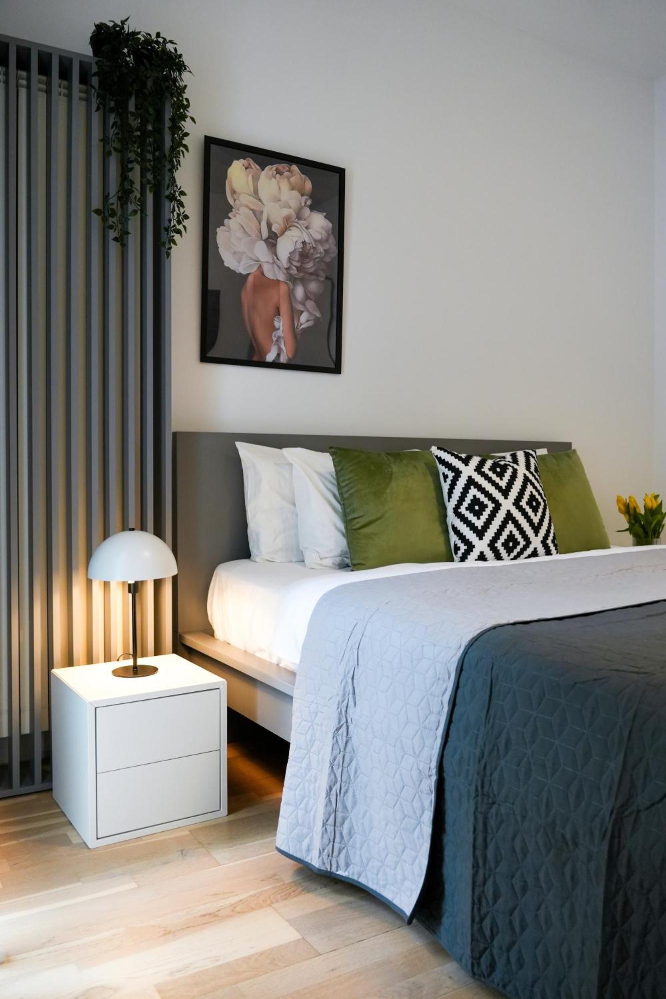 Ana - Cozy & Quiet Apt With Balcony & Garden View Bukarest Exteriör bild